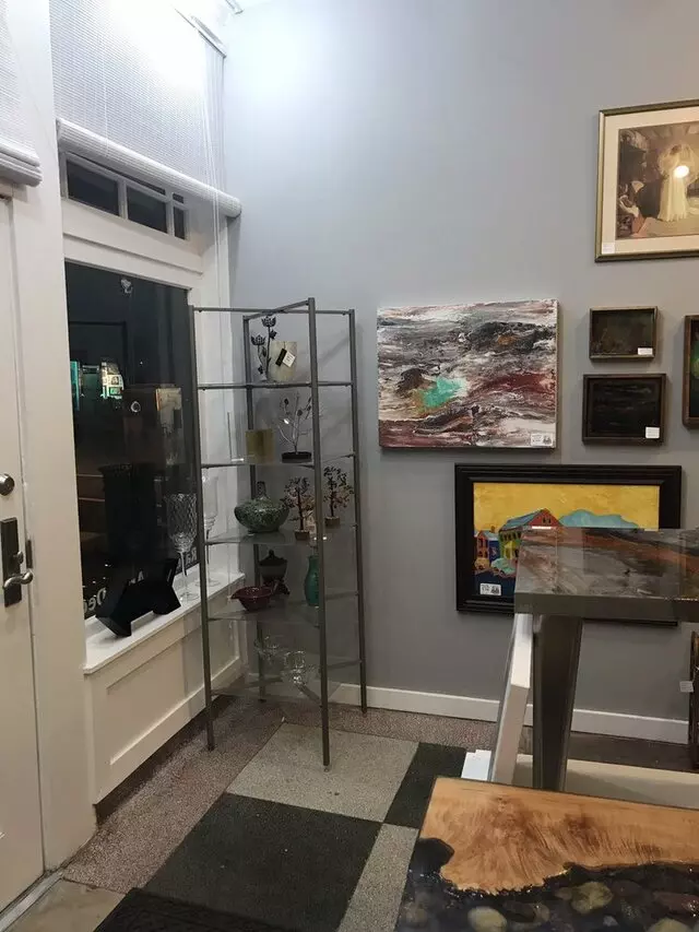7 Circle Gallery