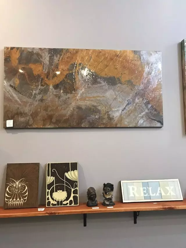 7 Circle Gallery