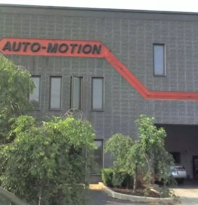 Auto-Motion