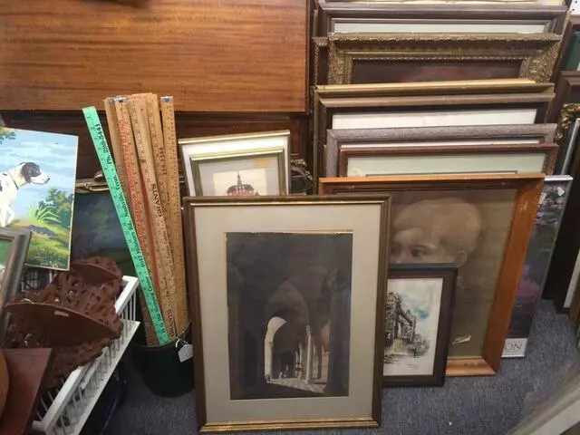 Antiques at Douglass Loop
