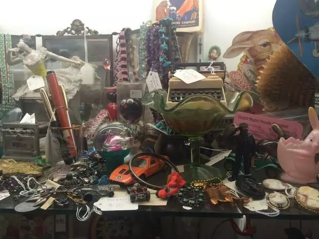 Antiques at Douglass Loop