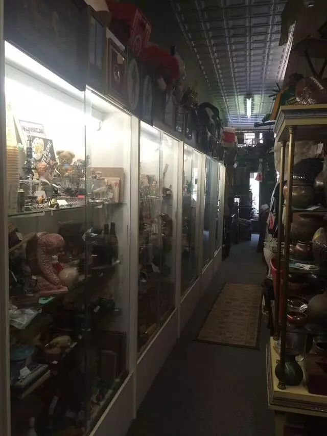 Antiques at Douglass Loop