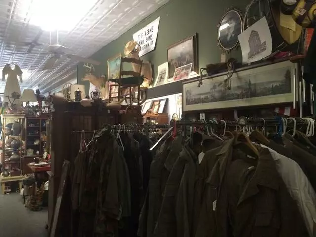 Antiques at Douglass Loop
