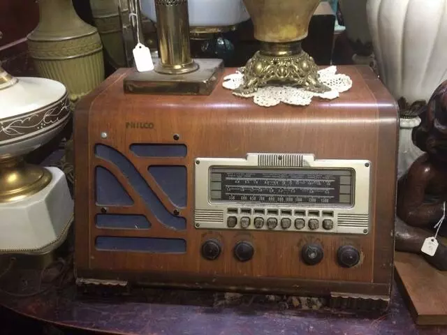 Antiques at Douglass Loop
