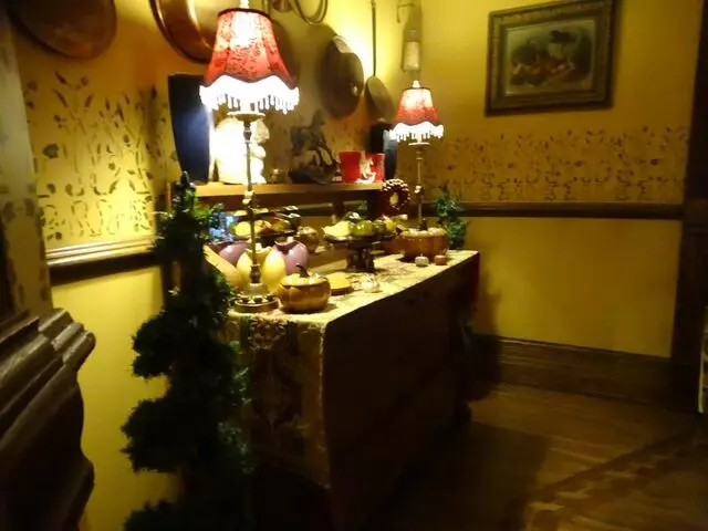 1888 Historic Rocking Horse Manor B & B