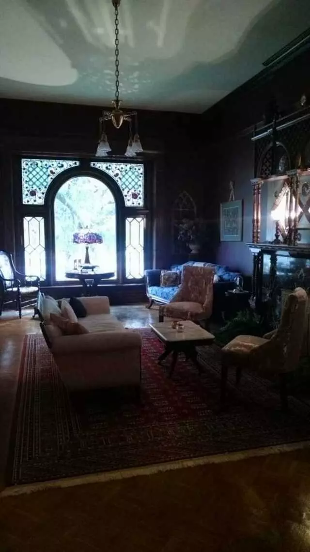 1888 Historic Rocking Horse Manor B & B
