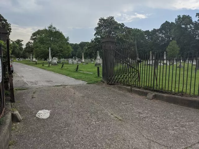 Eastern Cemetery