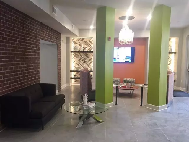 Axis on Lexington