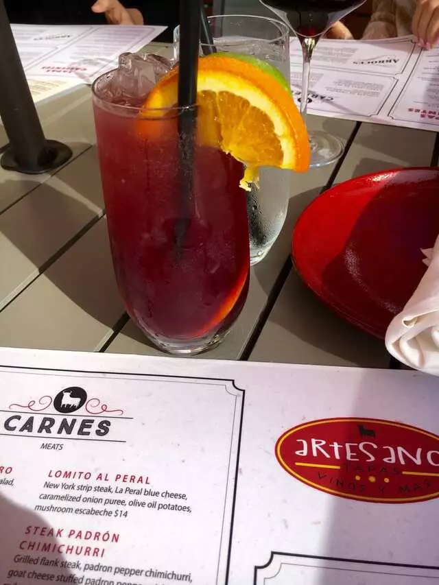Artesano Vino Tapas Y Mas
