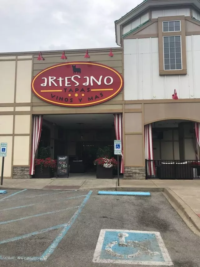 Artesano Vino Tapas Y Mas
