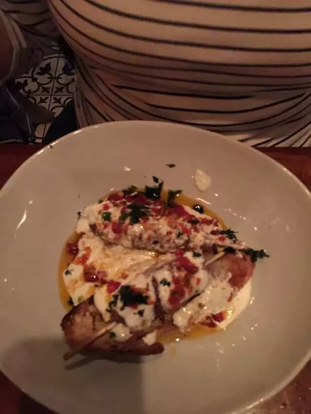 Artesano Vino Tapas Y Mas
