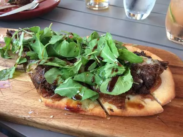Artesano Vino Tapas Y Mas