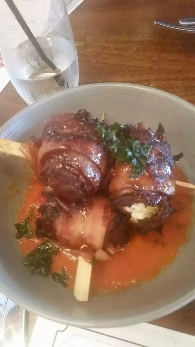 Artesano Vino Tapas Y Mas