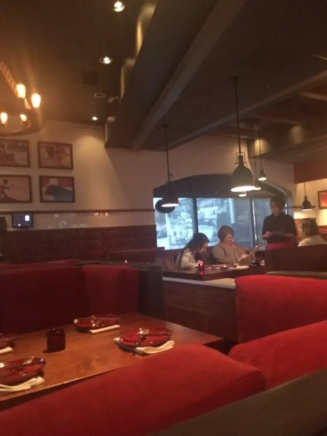 Artesano Vino Tapas Y Mas