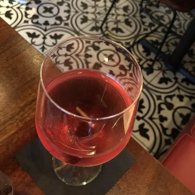 Artesano Vino Tapas Y Mas