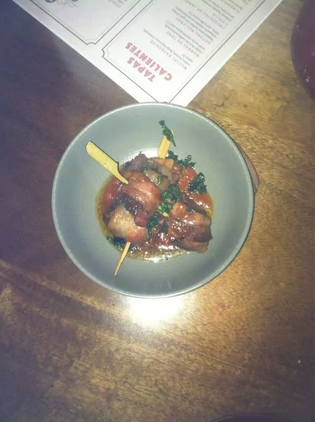 Artesano Vino Tapas Y Mas