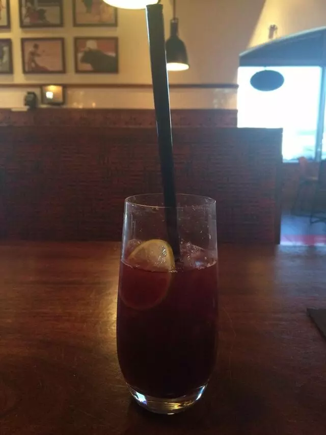 Artesano Vino Tapas Y Mas
