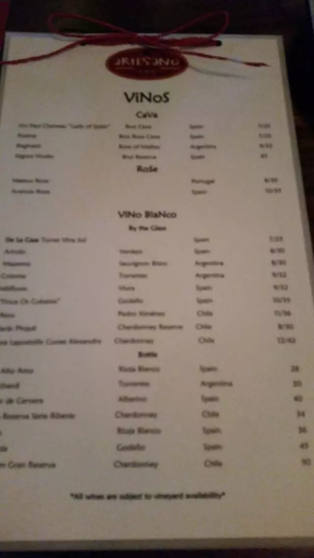Artesano Vino Tapas Y Mas