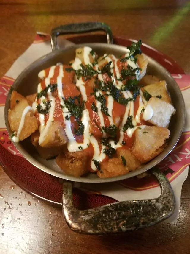 Artesano Vino Tapas Y Mas