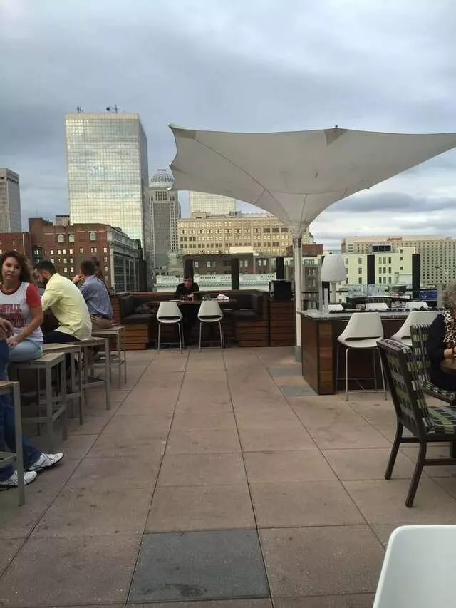 8UP Elevated Drinkery & Kitchen