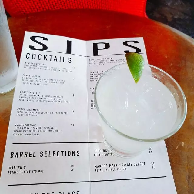 8UP Elevated Drinkery & Kitchen