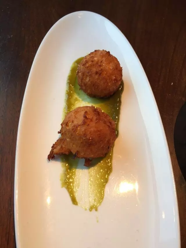 8UP Elevated Drinkery & Kitchen