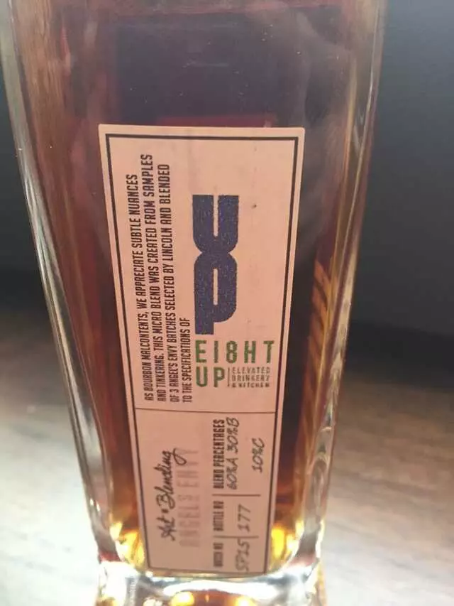 8UP Elevated Drinkery & Kitchen