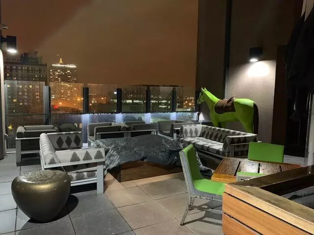 8UP Elevated Drinkery & Kitchen