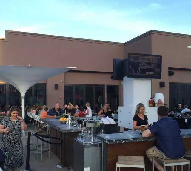 8UP Elevated Drinkery & Kitchen