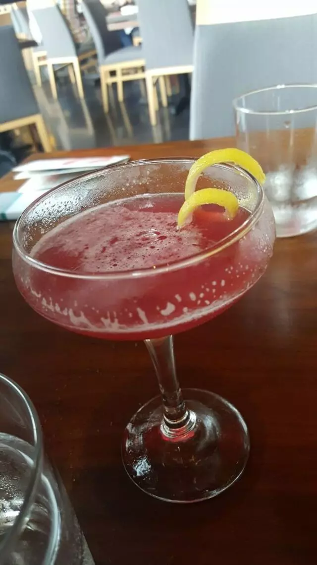 8UP Elevated Drinkery & Kitchen