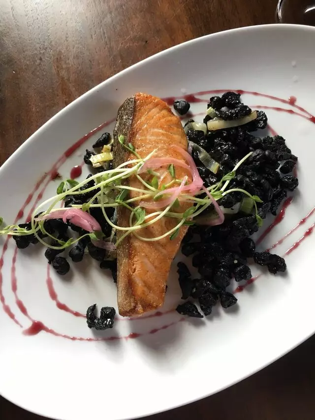 8UP Elevated Drinkery & Kitchen