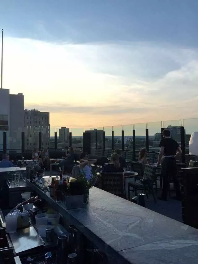 8UP Elevated Drinkery & Kitchen