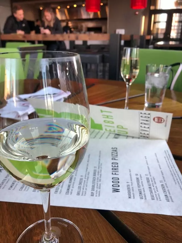 8UP Elevated Drinkery & Kitchen