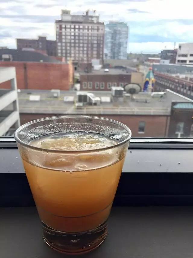 8UP Elevated Drinkery & Kitchen