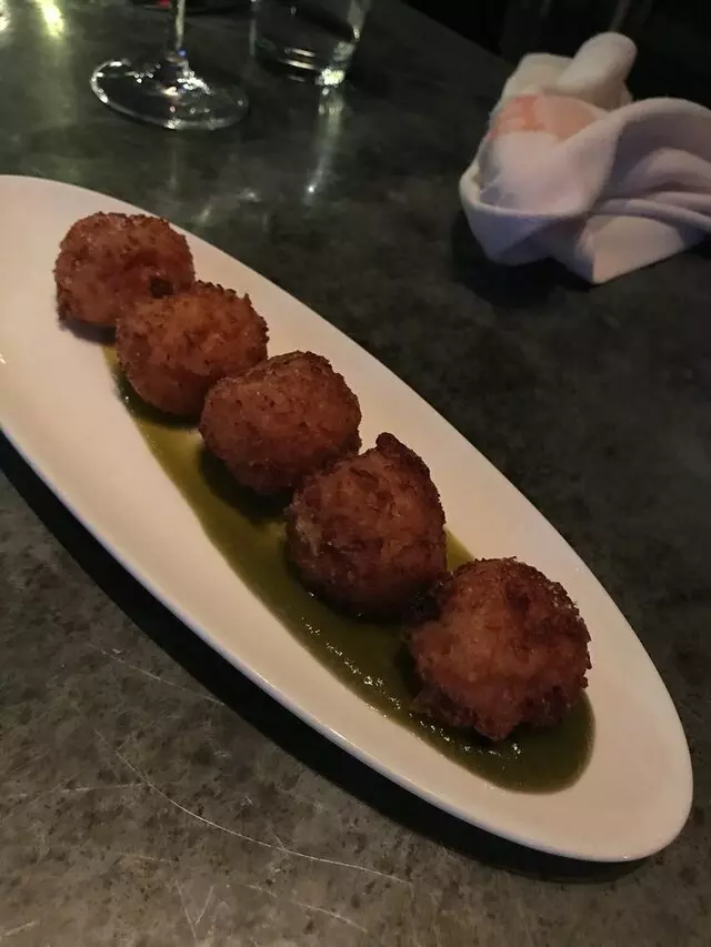 8UP Elevated Drinkery & Kitchen