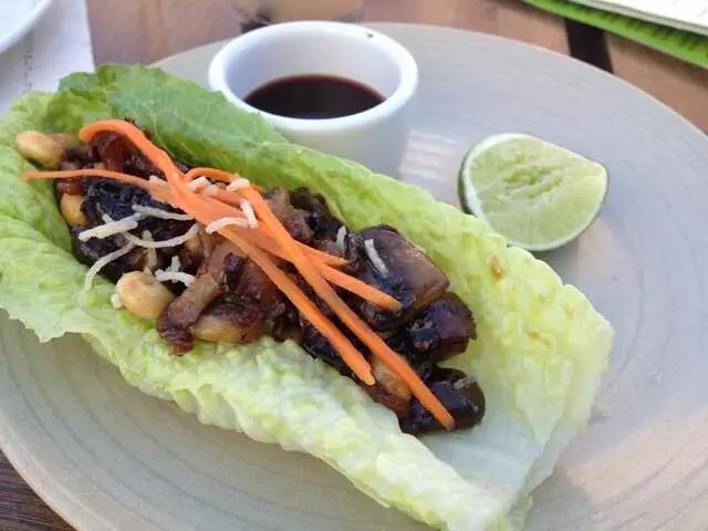 8UP Elevated Drinkery & Kitchen