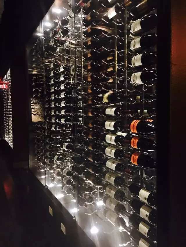 8UP Elevated Drinkery & Kitchen