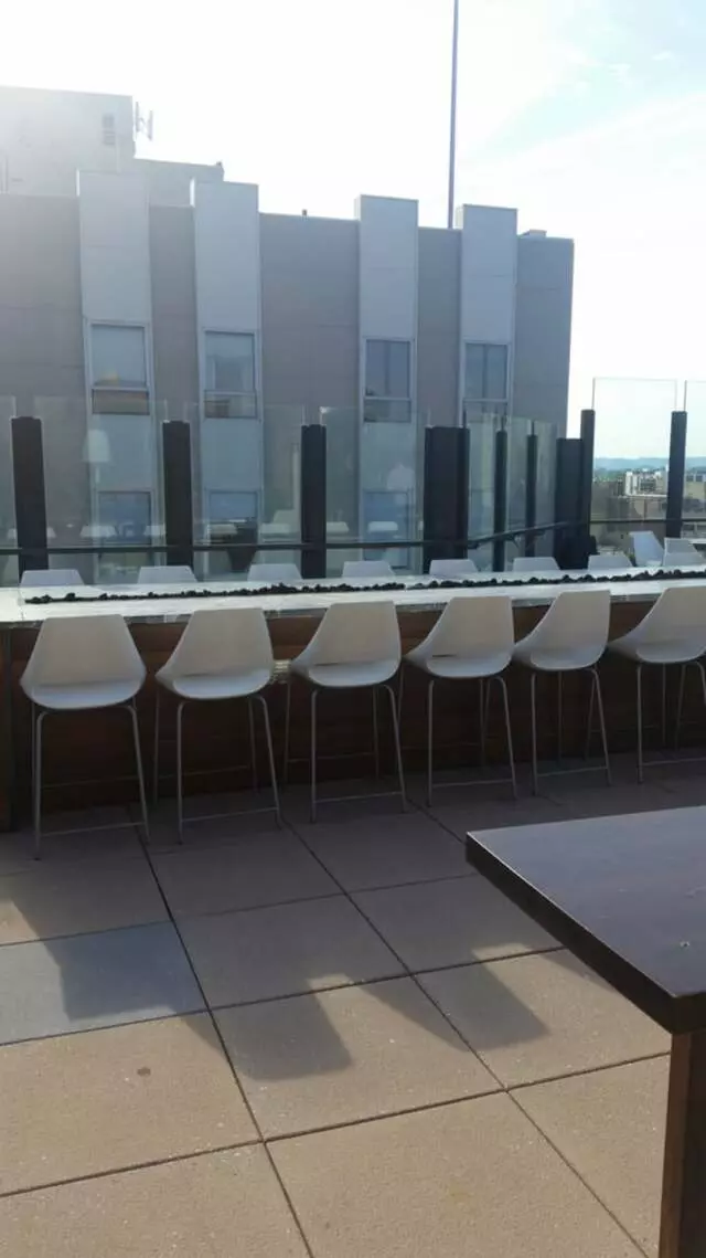 8UP Elevated Drinkery & Kitchen