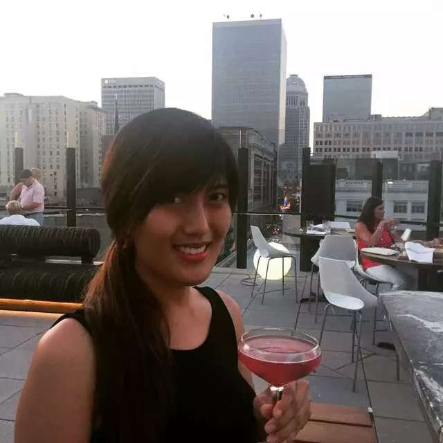 8UP Elevated Drinkery & Kitchen