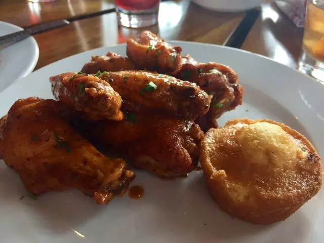 8UP Elevated Drinkery & Kitchen