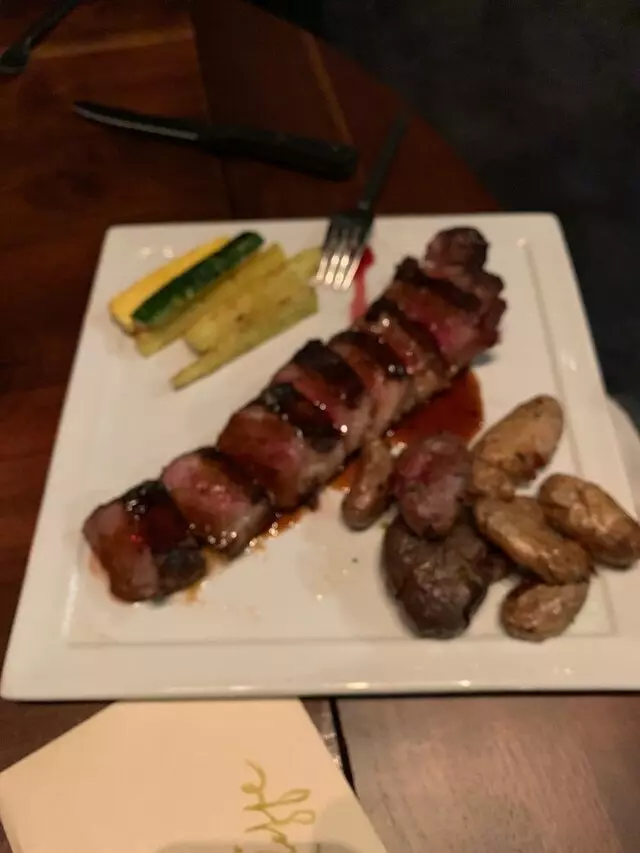 8UP Elevated Drinkery & Kitchen