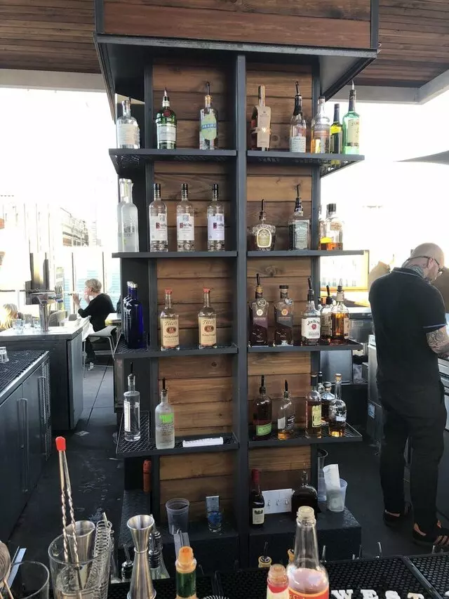 8UP Elevated Drinkery & Kitchen