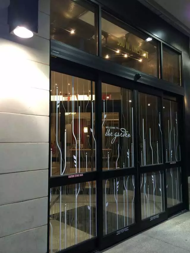 8UP Elevated Drinkery & Kitchen