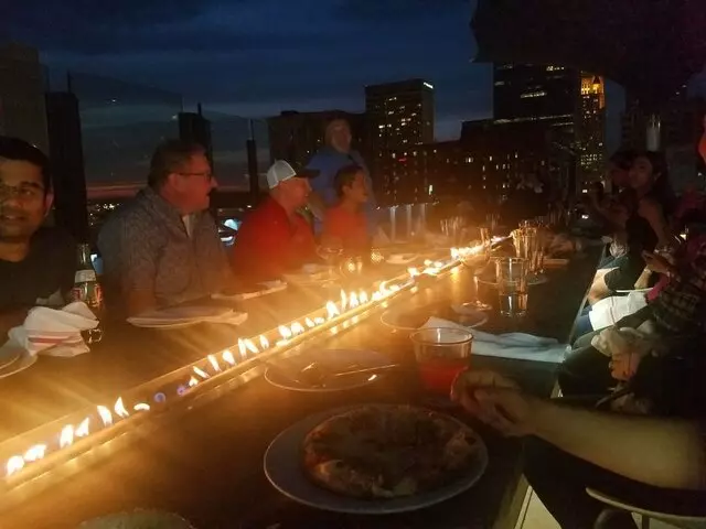8UP Elevated Drinkery & Kitchen