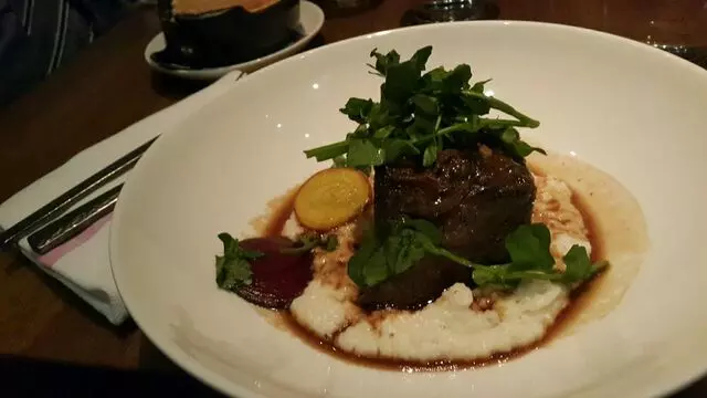 8UP Elevated Drinkery & Kitchen