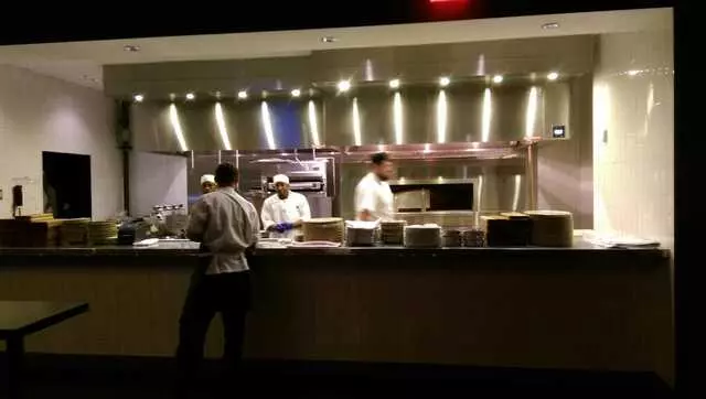 8UP Elevated Drinkery & Kitchen