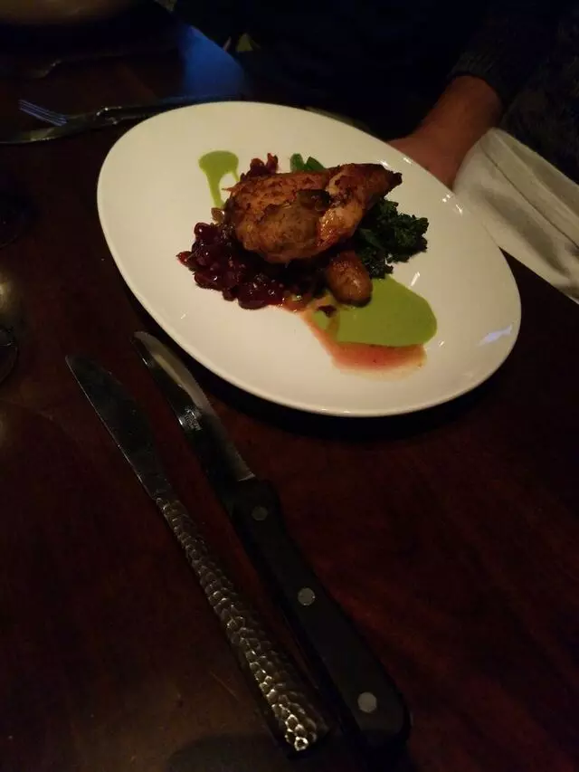 8UP Elevated Drinkery & Kitchen