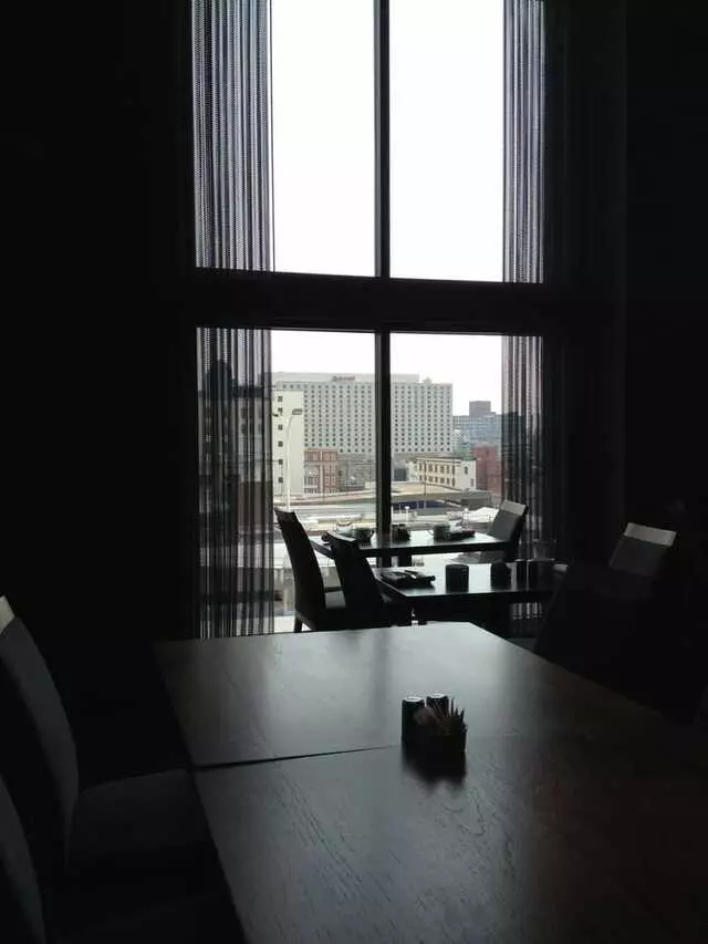 8UP Elevated Drinkery & Kitchen