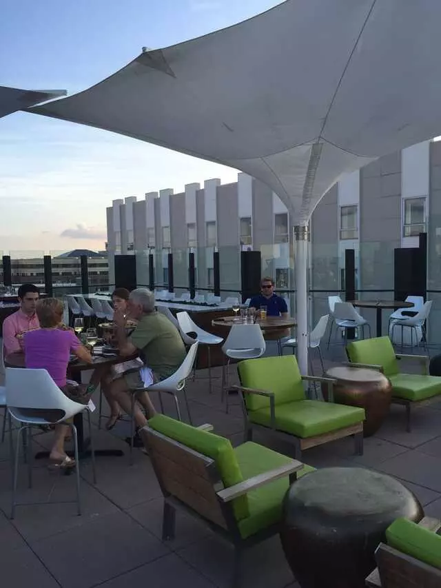 8UP Elevated Drinkery & Kitchen