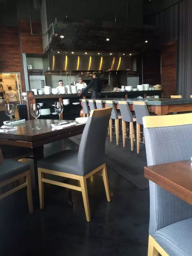 8UP Elevated Drinkery & Kitchen
